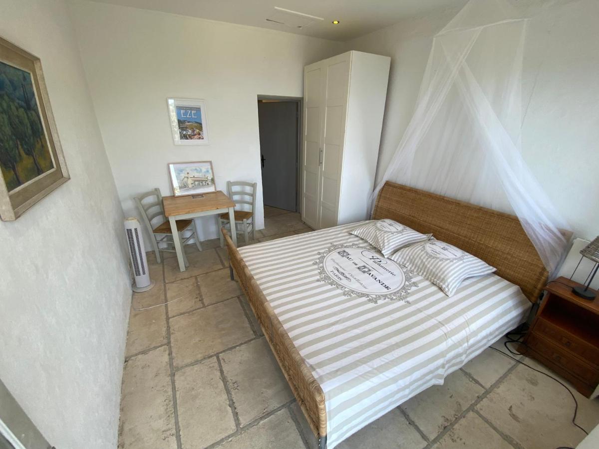 Auberge De La Croix Du Pape Èze Dış mekan fotoğraf